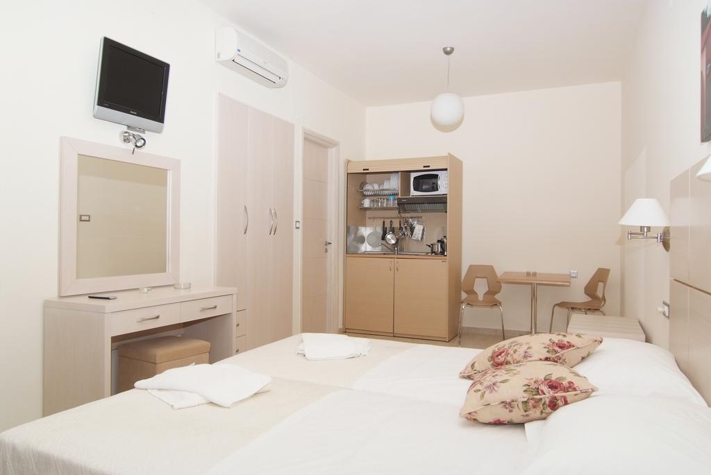 Architect'S Apartments คาโตดารัตโซ ห้อง รูปภาพ