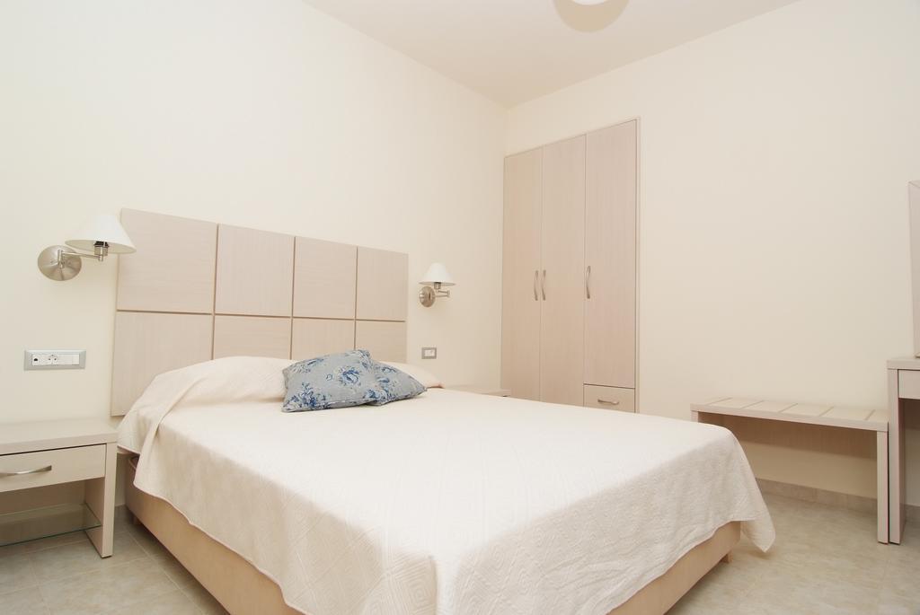 Architect'S Apartments คาโตดารัตโซ ห้อง รูปภาพ